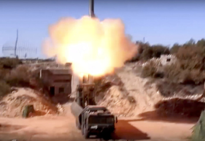 Irani sulmon Katarin dhe ambasadën amerikane në Bagdad