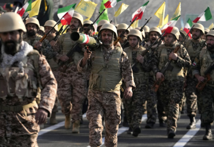 Paqe e brishtë, Irani bllokon Hormuzin dhe kërcënon: Thyejmë armëpushimin nëse Izraeli nuk ndal sulmet në Liban