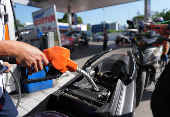 Importuesit shkresa qeverisë: Pezullojmë importin dhe shitjen me shumicë të naftës, çmimet nën kosto