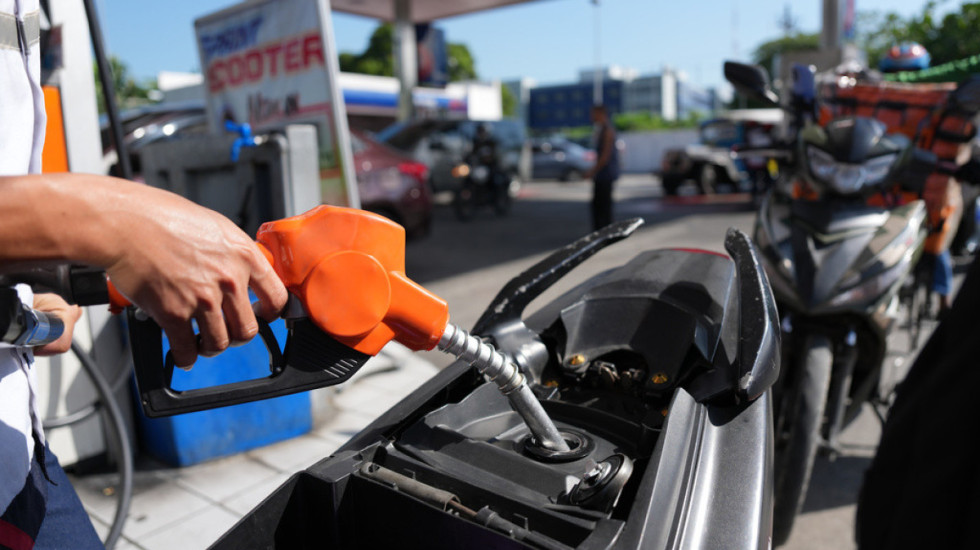 Importuesit shkresa qeverisë: Pezullojmë importin dhe shitjen me shumicë të naftës, çmimet nën kosto