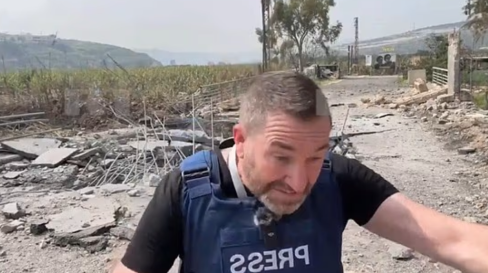 Gazetari britanik dhe operatori plagosen me raketë gjatë transmetimit në Liban