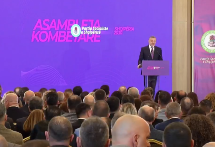 PS nis përgatitjet për 2027-ën, Klosi nga Asambleja: Më fitues se kurrë falë Ramës, opozita u dobësua