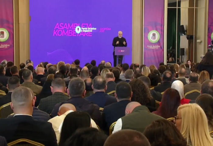 "Artileria e rëndë" e PS në Tiranë, Rama ndryshon gjashtë nga drejtuesit politikë në qarqe