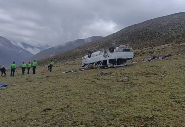 Autobusi me turistë “bie nga mali”, 9 të vdekur e 15 të plagosur