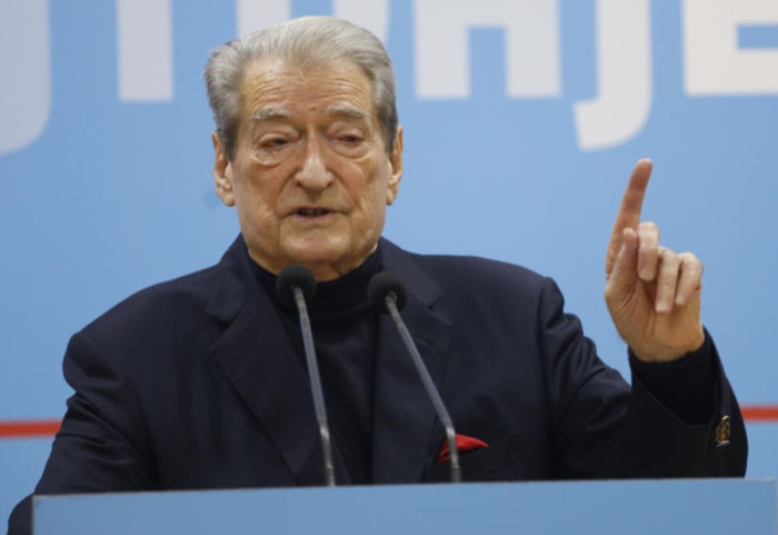 Berisha: Protestat do shtrihen në të gjithë vendin, nuk ka më paqe dhe stabilitet për hajdutët