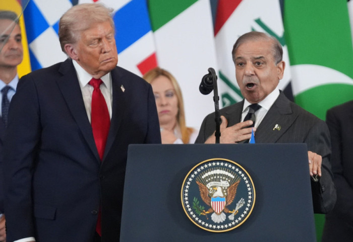 Pakistani gati të organizojë bisedimet mes SHBA dhe Iranit