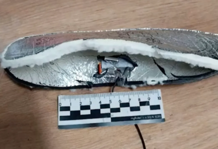 Këpucë si “mina me sahat”, del zbuluar plani i Ukrainës për të gjymtuar ushtarët rusë