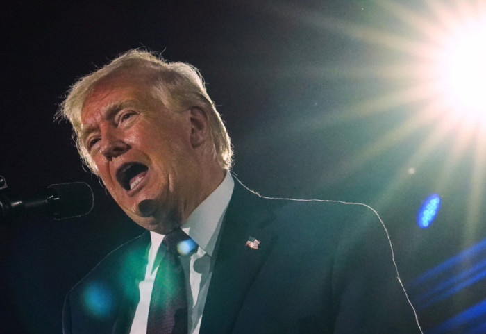 Trump: Do ta merrja naftën e Iranit, por amerikanët kërkojnë kthimin e ushtrisë në shtëpi