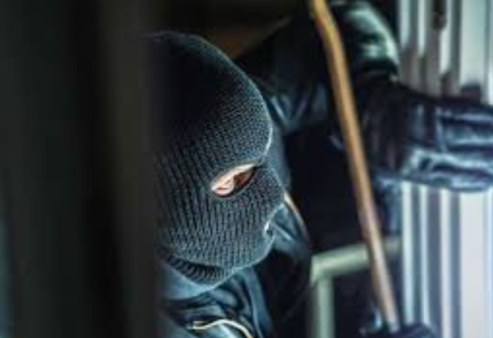 Grabitje spektakolare në vetëm 3 minuta në Itali, persona të maskuar marrin vepra arti me vlerë 9 milionë euro