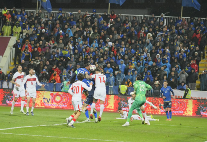 Një gol shuan ëndrrën amerikane për Kosovën, Turqia rikthehet në Botëror pas 24 vitesh