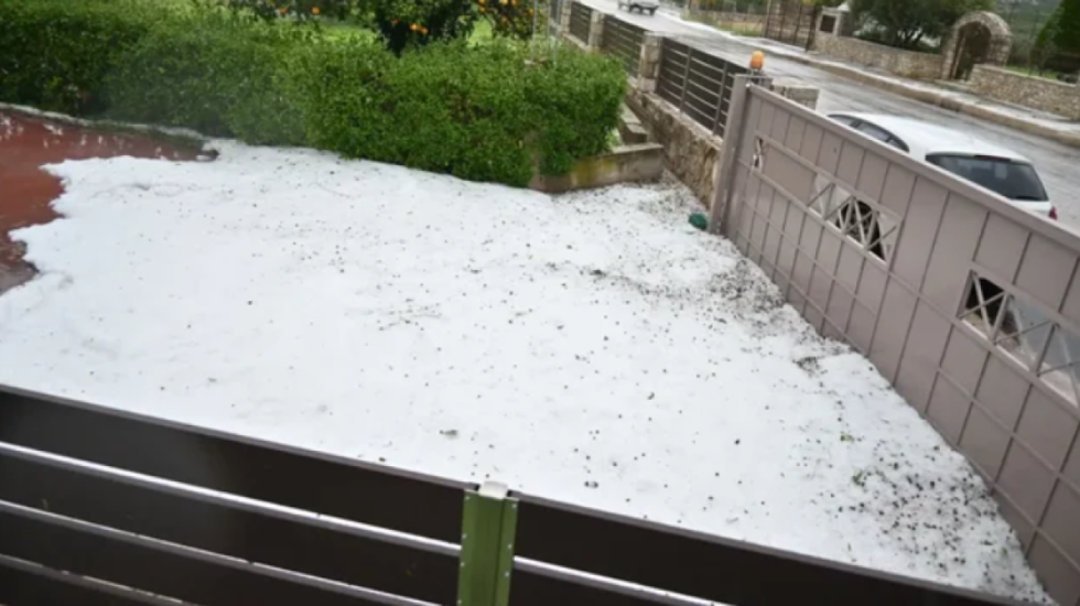 Breshëri zbardh vendin, Greqia preket nga stuhia e pazakontë