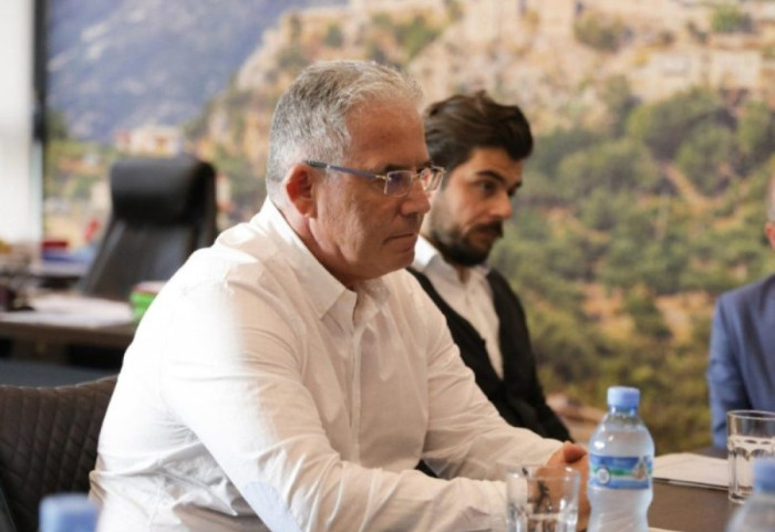 Ish-kryebashkiaku i Himarës rikthehet në burg 7 muaj pasi la qelinë