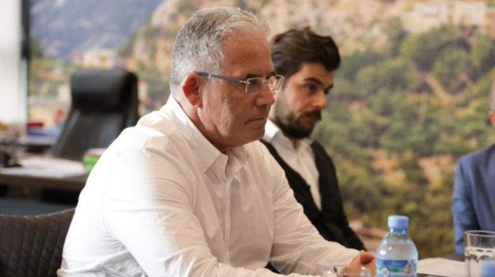 Ish-kryebashkiaku i Himarës rikthehet në burg 7 muaj pasi la qelinë