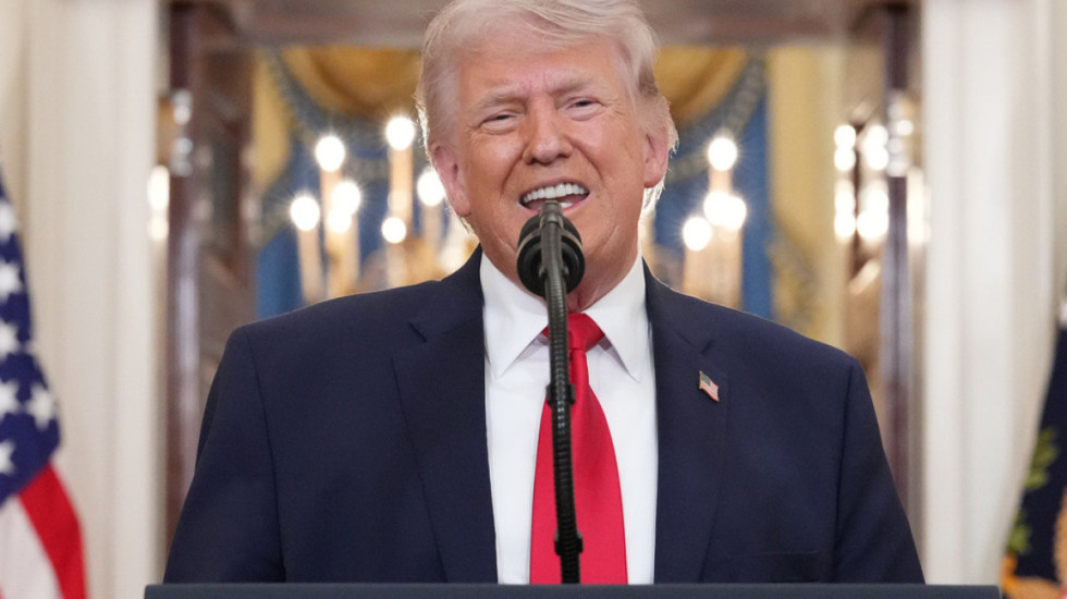 "Ditë e madhe për paqen në Botë!", Trump: SHBA- Iran armëpushim dyjavor dhe hapje e Ngushticës së Hormuzit