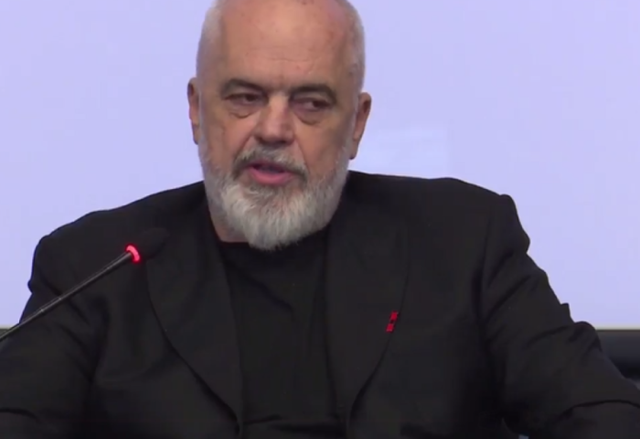 “Po na buzëqesh fati”, Rama me studentët: Integrimi ju bën vendas në çdo cep të Evropës