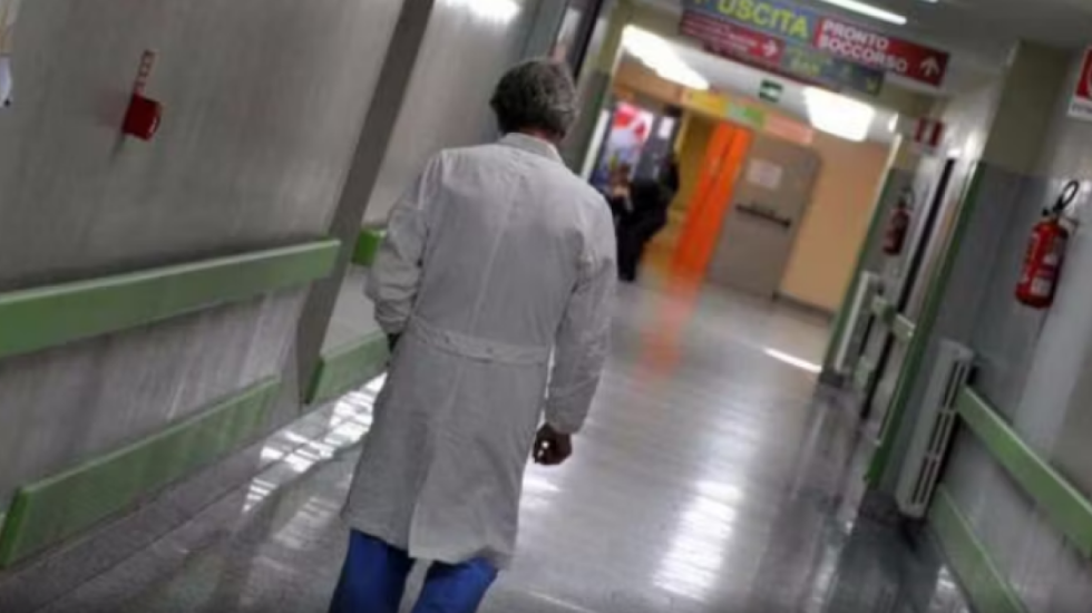 E sapolindura rezultoi pozitive me kokainë, gjykata i heq prindërve shtatë fëmijët