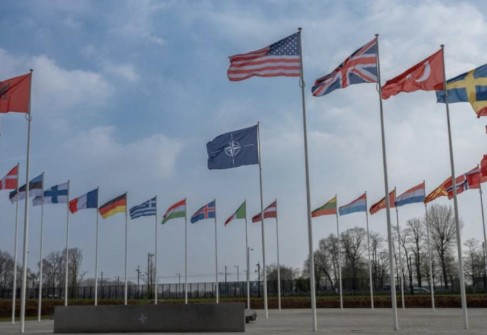 “Kontribuojmë për paqen si anëtarë krenarë”, presidenti Begaj uron 77-vjetorin e themelimit të NATO-s