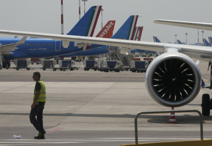 Grevat paralizojnë Italinë, ndalen aeroportet dhe transporti urban