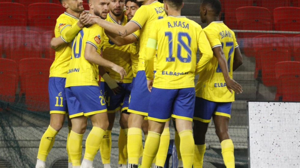Disfatë për Elbasanin, humbet ndaj Dinamos në "Air Albania"