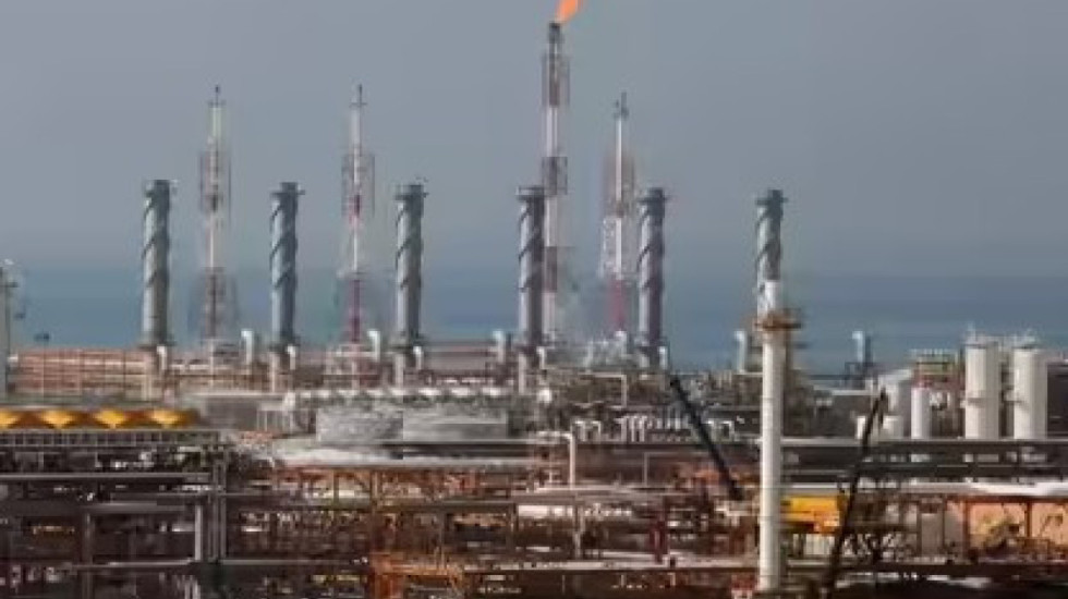 Izraeli bombardon fushën më të madhe të gazit në botë