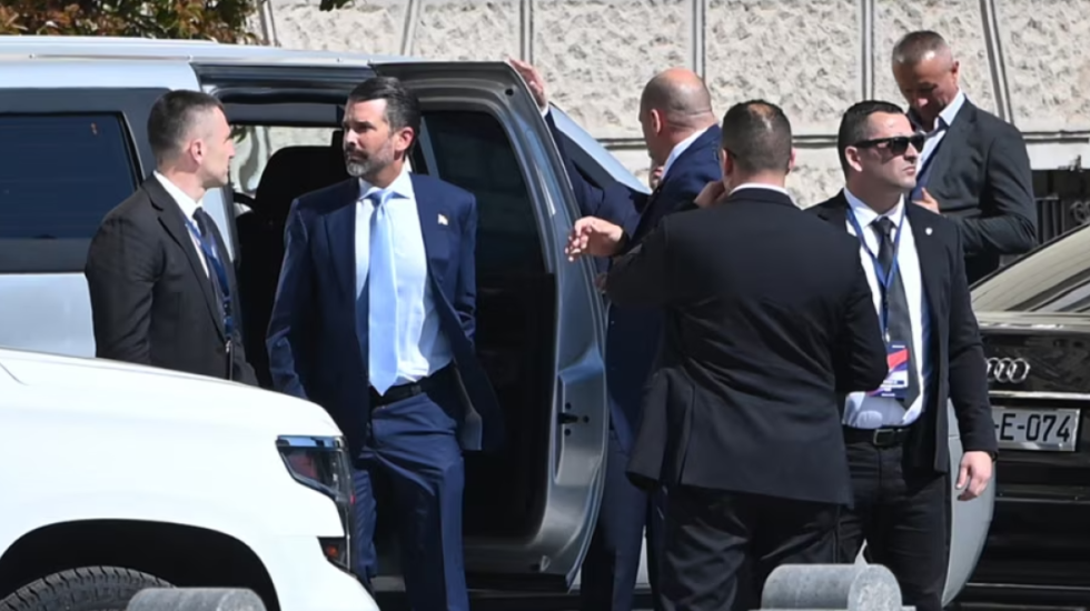 Djali i Trump vizitë në Bosnje, flet për BE, Inteligjencën Artificiale dhe kriptovalutat