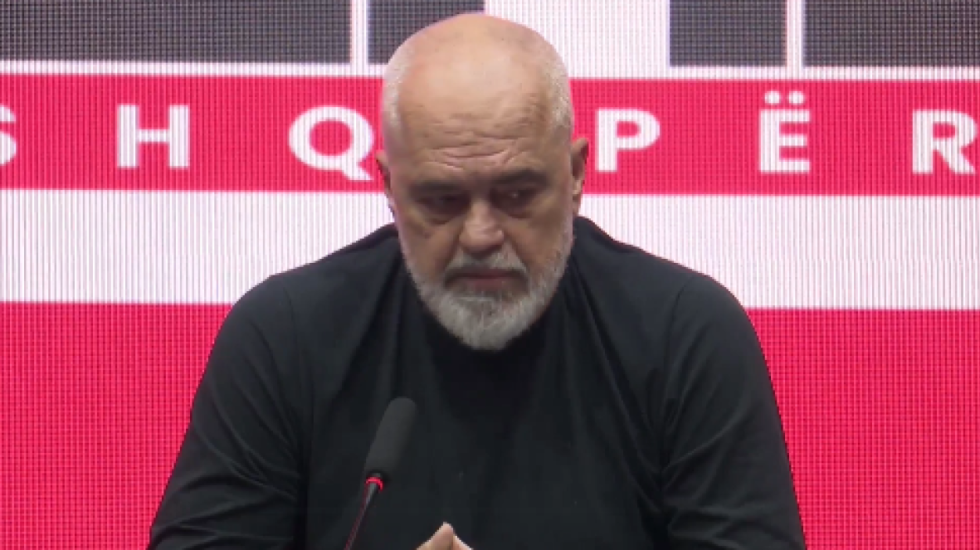 “Nuk e kemi shfarosur korrupsionin”, Rama me socialistët e Lezhës: Lufta ndaj tij është intensifikuar