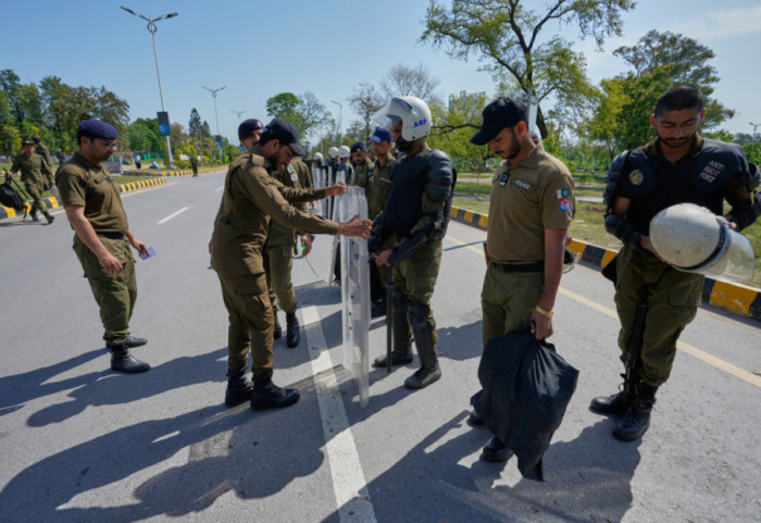 A do ketë bisedime SHBA- Iran? Pakistani përgatitet të presë takimin
