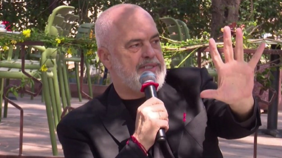 "S'ka më tokë të xanun dhe merrni armët", Rama në Lushnje: S'ka bllokim negociatash