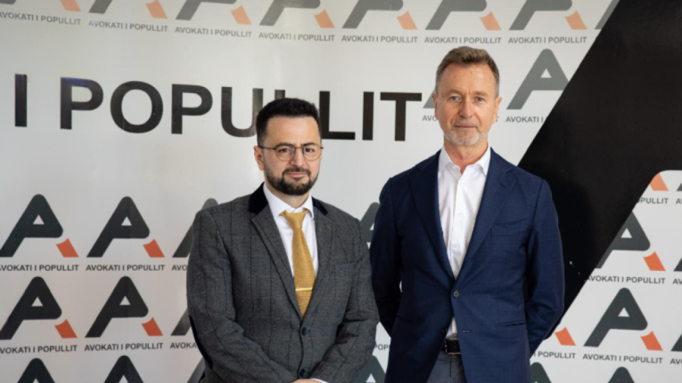 Avokati i Popullit pret ambasadorin e BE: Të penalizohen institucionet që nuk zbatojnë rekomandimet