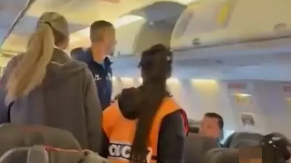 Çmenduria e futbollistit, bërtet “alarm për bombë në avion”, përfundon në pranga