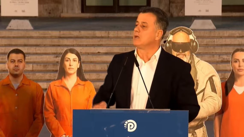 “Shqiptarët e kanë braktisur Ramën”, Noka në Foltoren e PD: Parlamenti është kthyer në zërin e narkosit