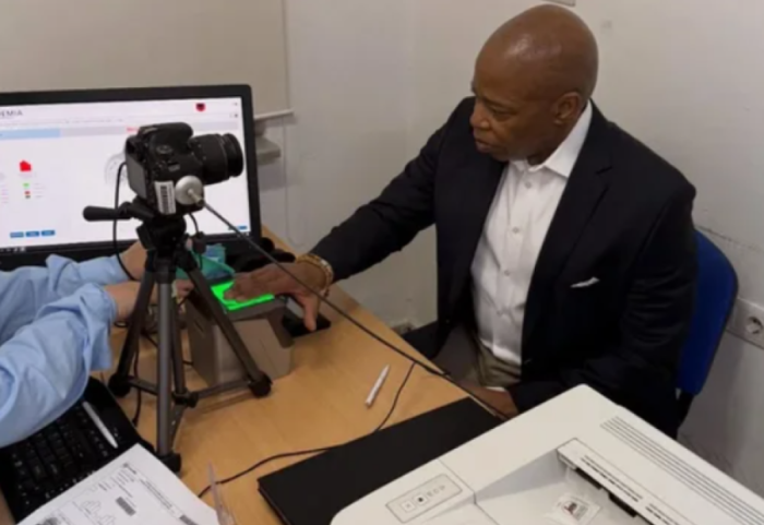 Pasi mori nënshtetësinë shqiptare, Eric Adams zgjedh qytetin ku do të “banojë”