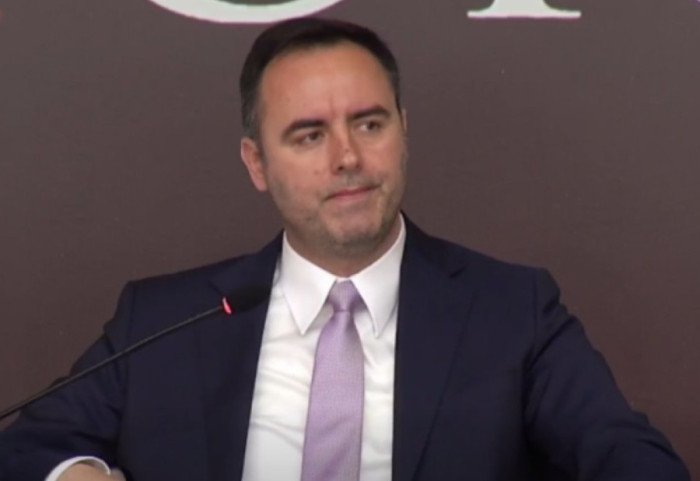 “Të financojnë Shqipëria e Kosova”, Konjufca propozon dërgimin e mësuesve për diasporën