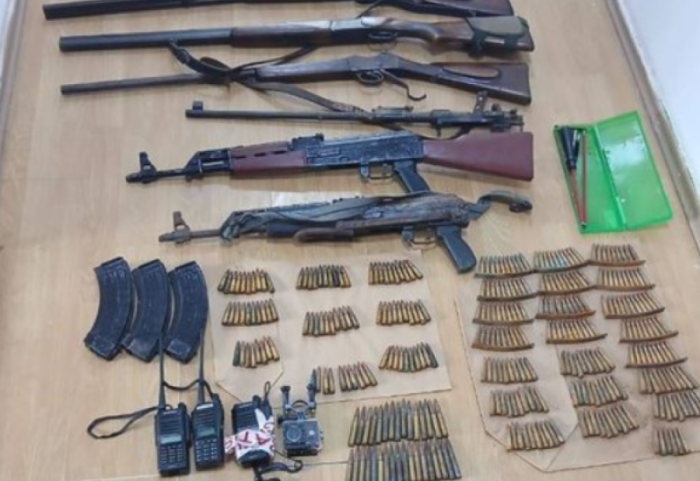 Aksion policor në veri të Kosovës, sekuestrohen armë dhe municion