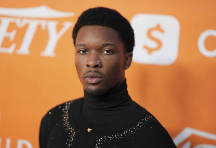 I dyshuar për vrasjen e një adoleshenteje, arrestohet këngëtari i njohur