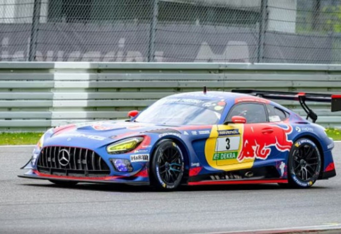 Piloti humb jetën në pistën e Nürburgring, Verstappen i tronditur: Garat janë të rrezikshme