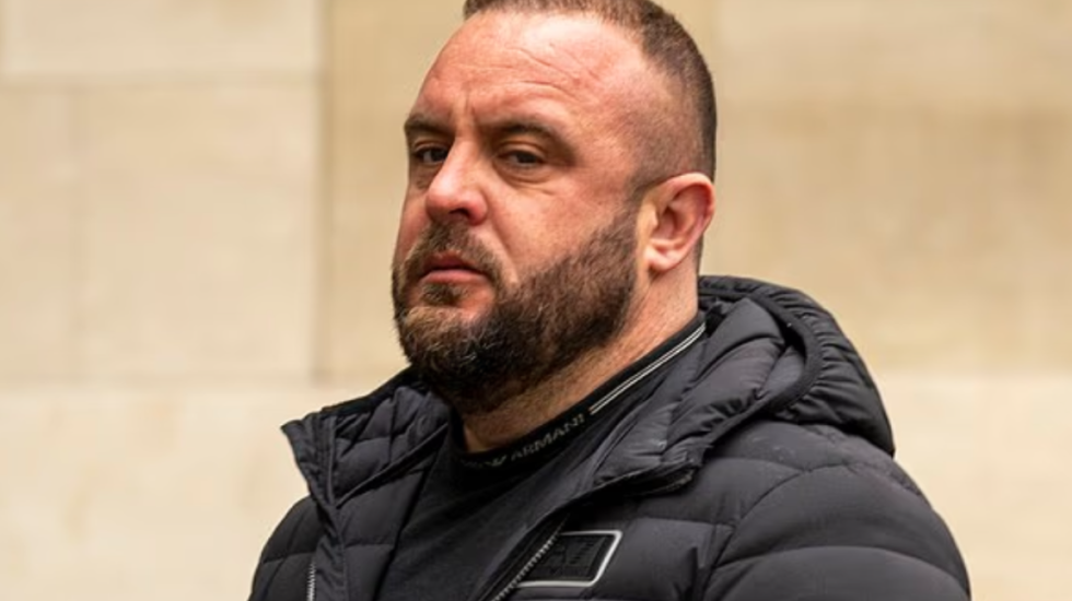 “Në Shqipëri me presin me kallashnikov”, shqiptari prind i 4 fëmijëve kërkon të shmangë ekstradimin nga Britania